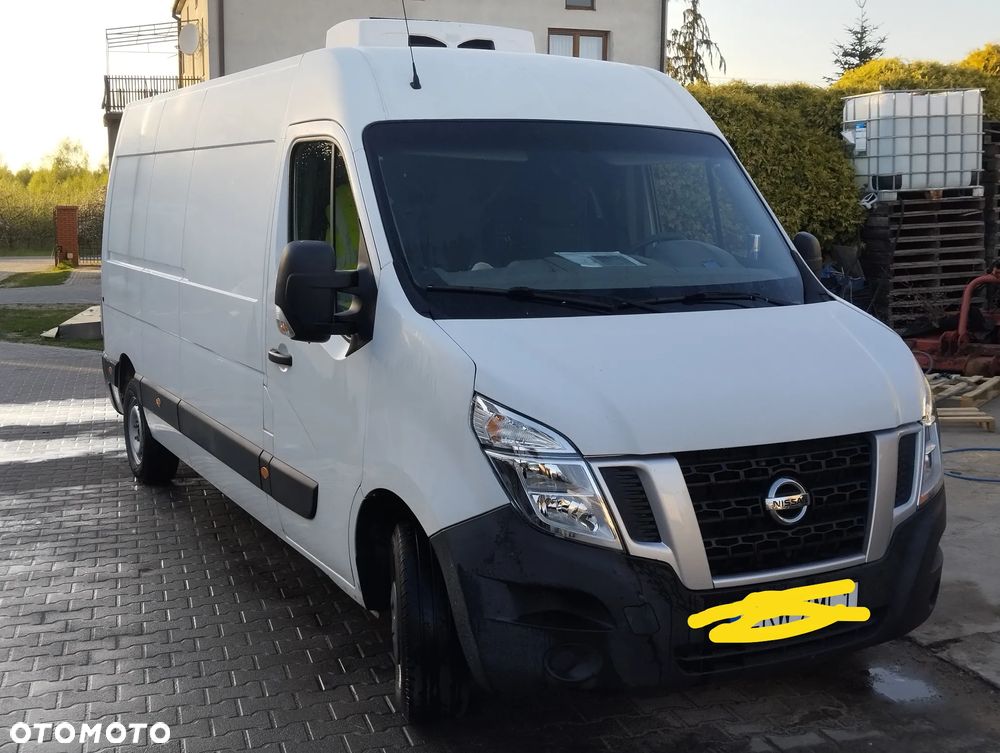 Nissan NV400 - 1