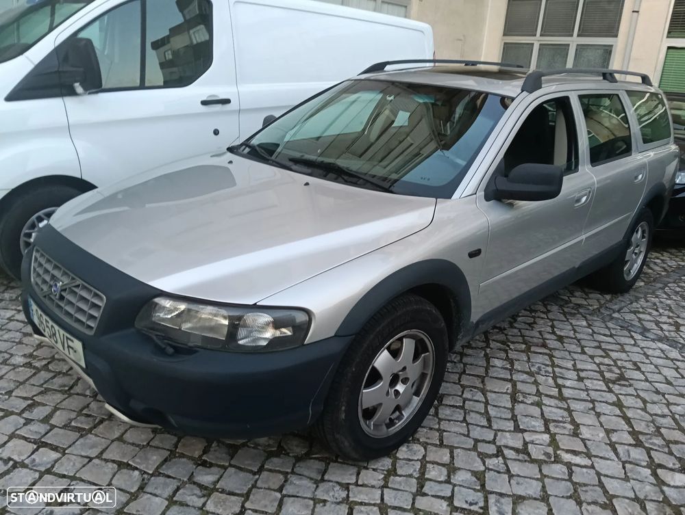 Volvo XC 70 D5 Nivel 3 Auto. - 2