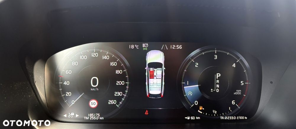 Volvo V90 D4 Momentum - 15