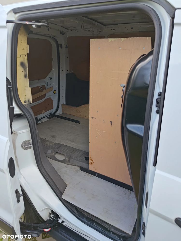 Ford Transit Connect - 21
