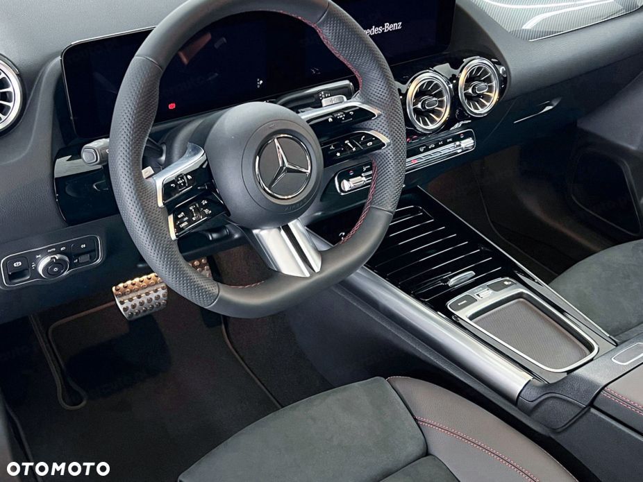 Mercedes-Benz GLA 200 mHEV AMG Line 7G-DCT - 8