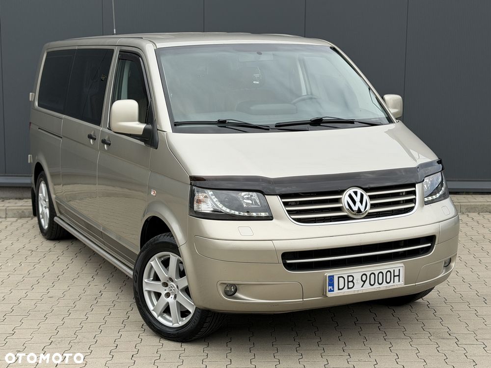 Volkswagen Transporter - 1