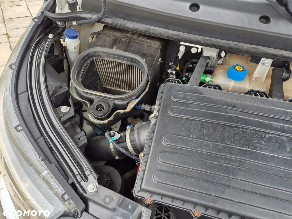 Iveco Daily 35S15 / SKRZYNIA / DOKA / 7 MIEJSC / WEBASTO / 1 WŁ / BEZWYPADKOWY / EURO 6 - 37