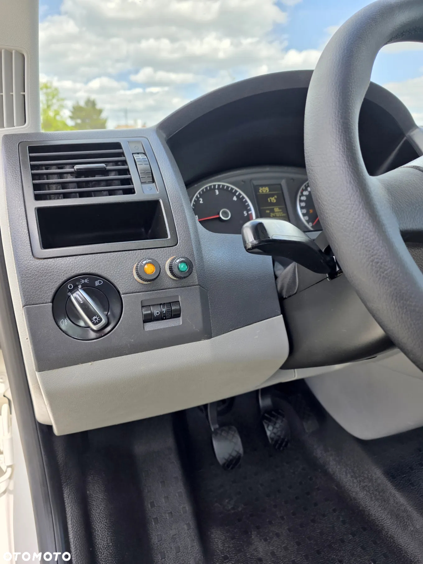 Volkswagen TRANSPORTER 2,0 TDI 140 KONNA SKRZYNIA 3M WEBASTO 247T/KM PRZEBIEGU GWARANCJA - 13