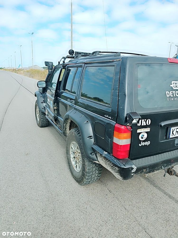 Jeep Cherokee 4.0 Limited - 8