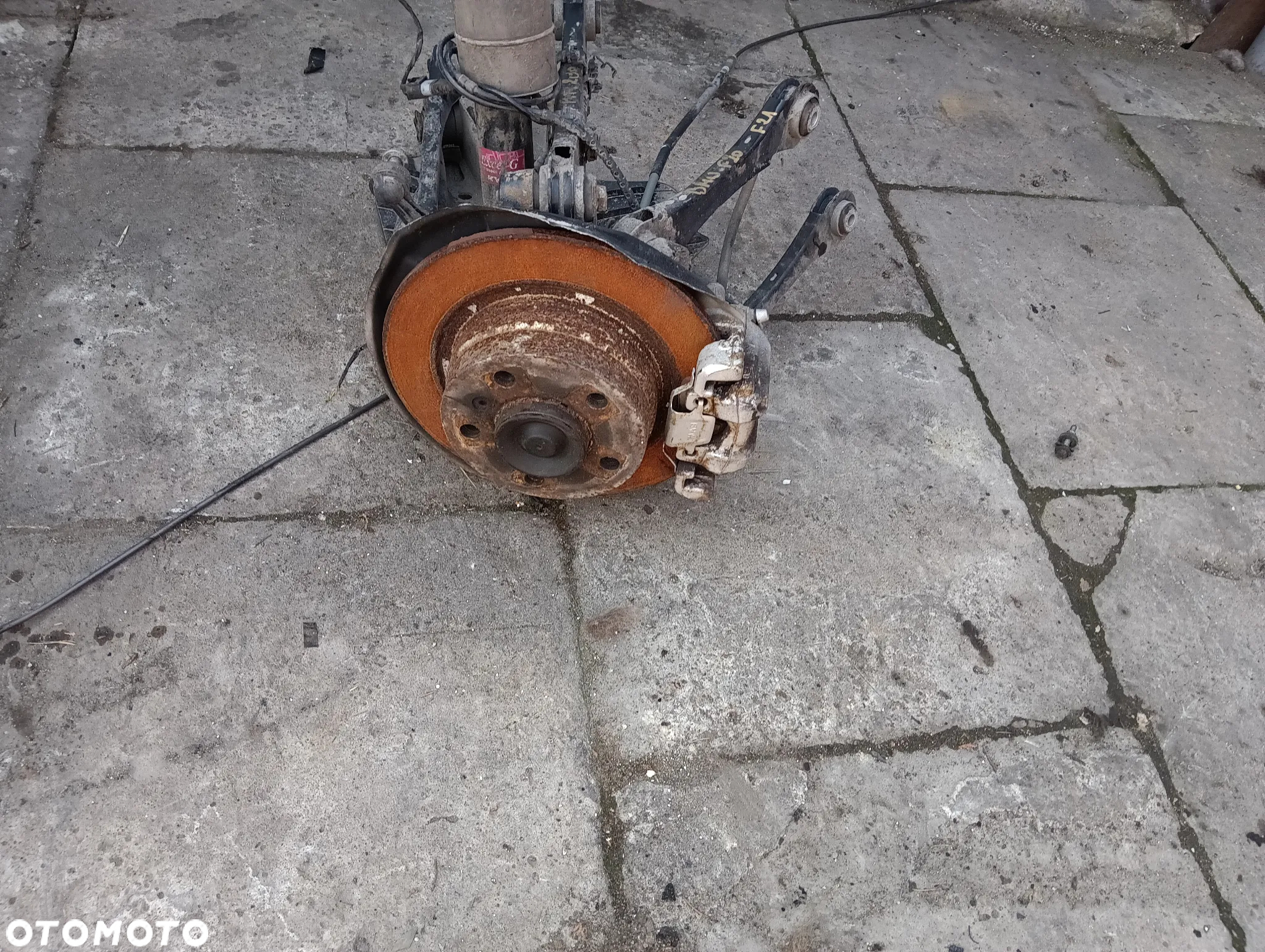 bmw f20 f21 2.0d zwrotnia piasta wahacz amortyzator tyl tylni tylny prawy lewy - 4
