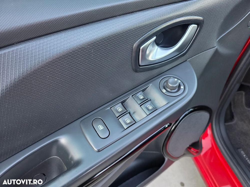 Renault Clio TCe 90 Dynamique - 19