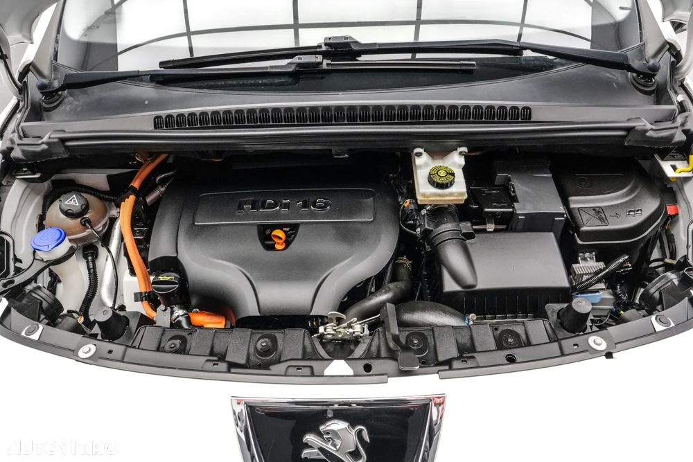 Peugeot 3008 HYbrid4 2.0 HDI FAP ETG + Electric - 27