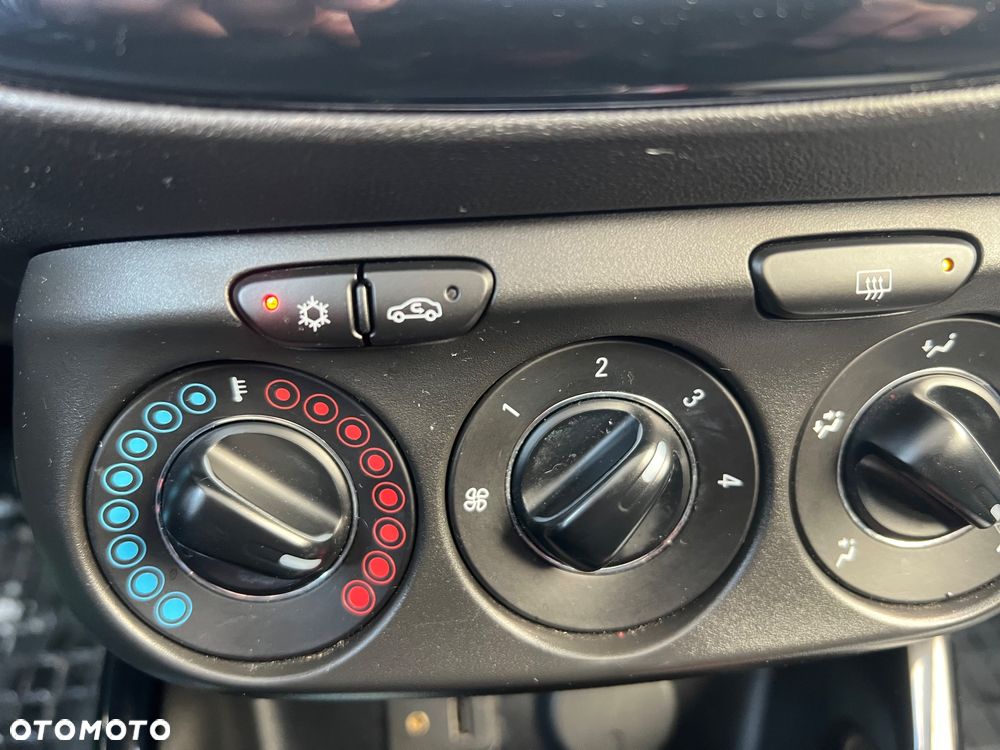 Opel Adam 1.4 Black Jack S&S - 27