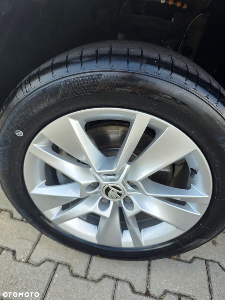 Skoda Karoq 1.5 TSI ACT 4x2 Ambition DSG - 14