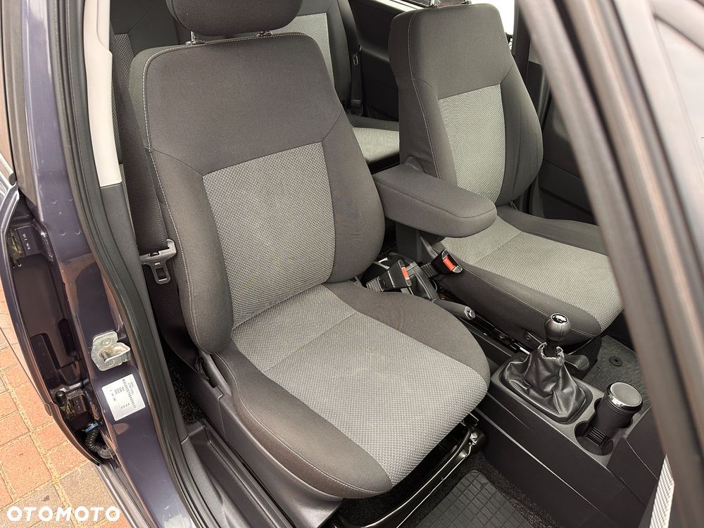 Opel Meriva 1.6 16V Cosmo - 12