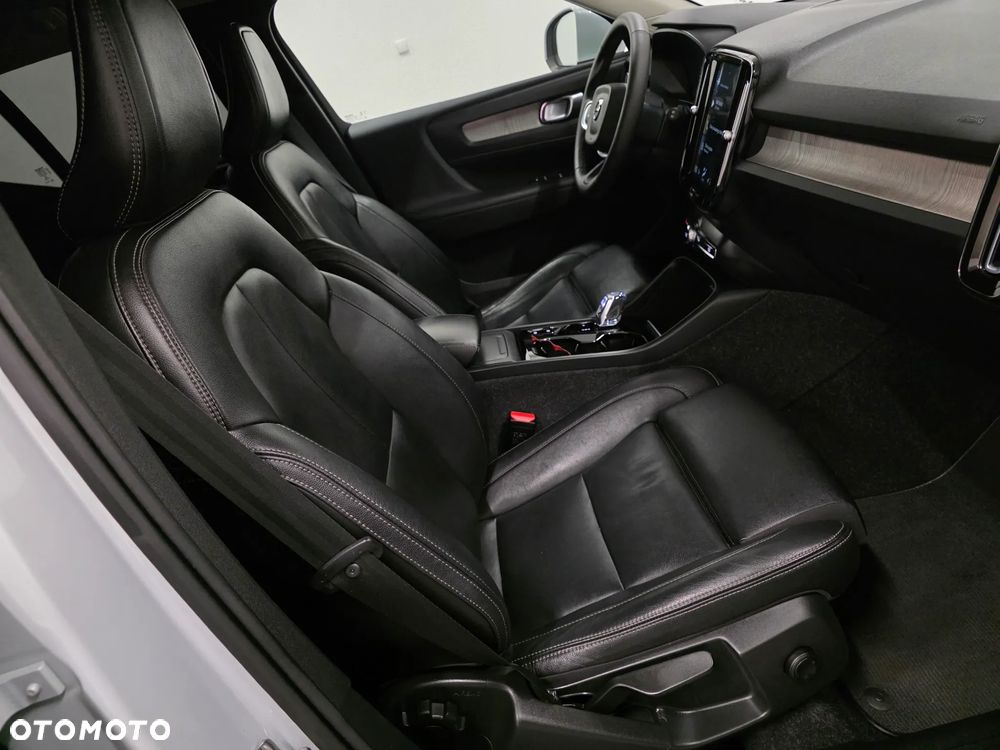 Volvo XC 40 D3 SCR Inscription - 17