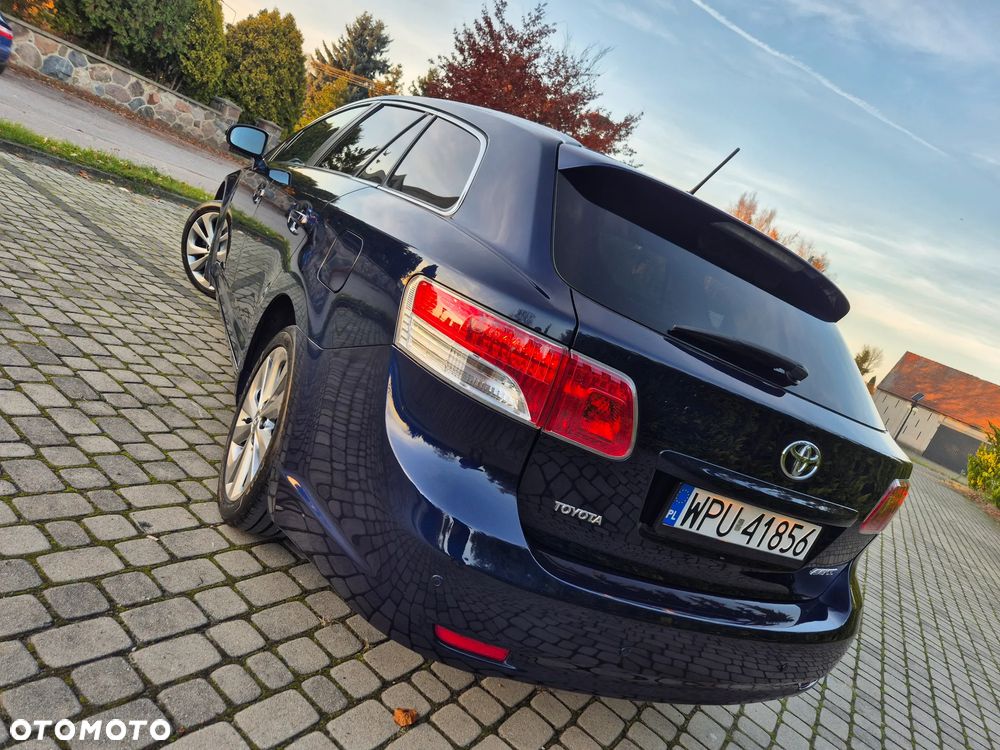 Toyota Avensis 2.0 Prestige NAVI - 13