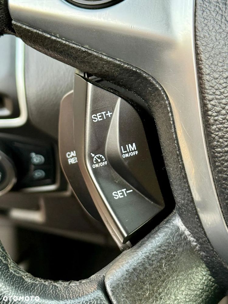 Ford Focus 1.6 EcoBoost Titanium - 6