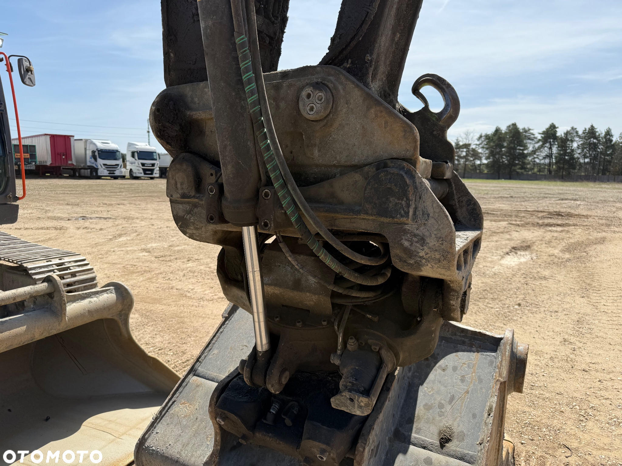 Volvo EC 220 EL - 12
