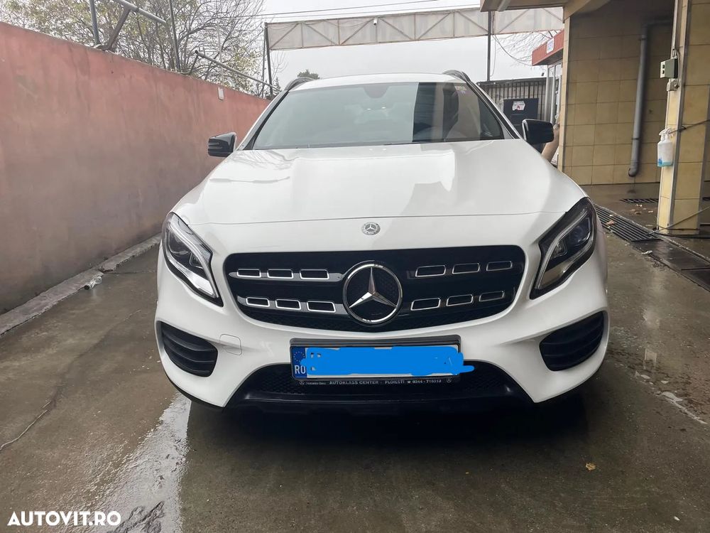 Mercedes-Benz GLA - 1