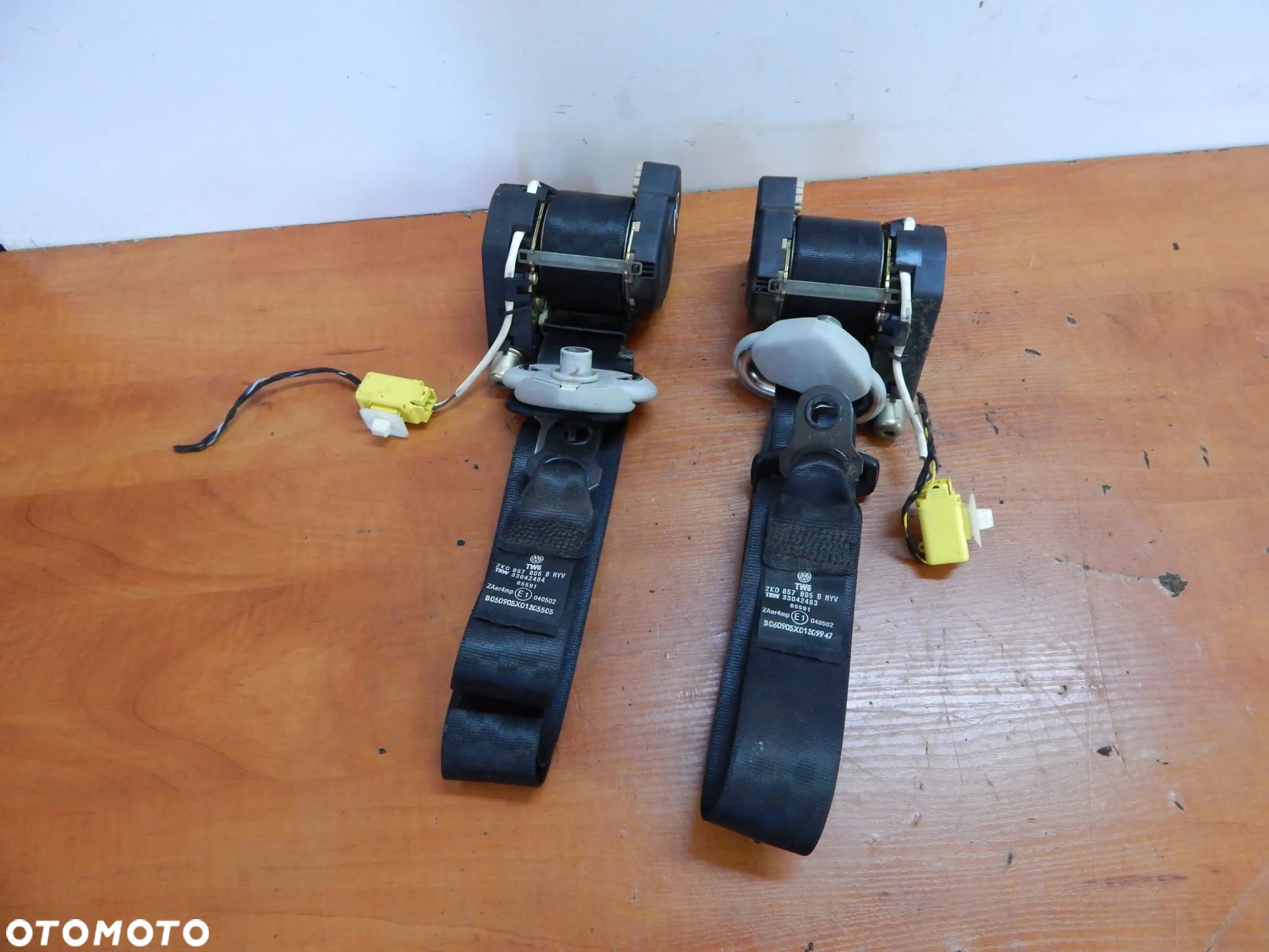 Pas bezieczeństwa przód VW Caddy III 03-14 806B 805B Łuków części - 1
