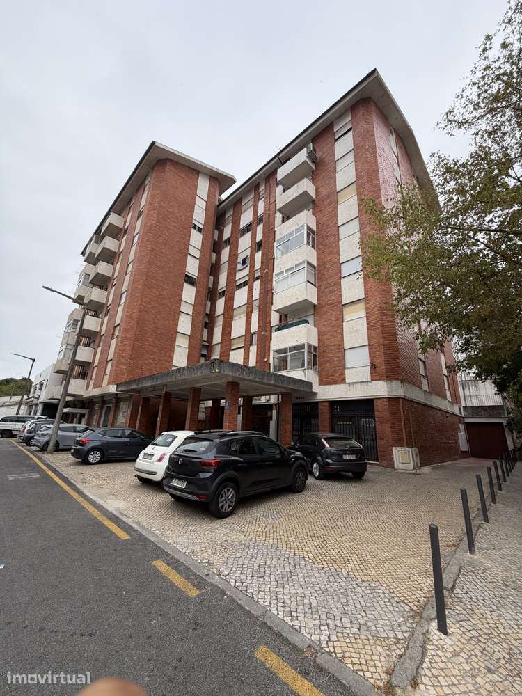 excelente apartamento T2 renovado ao estádio - Grande imagem: 3/24