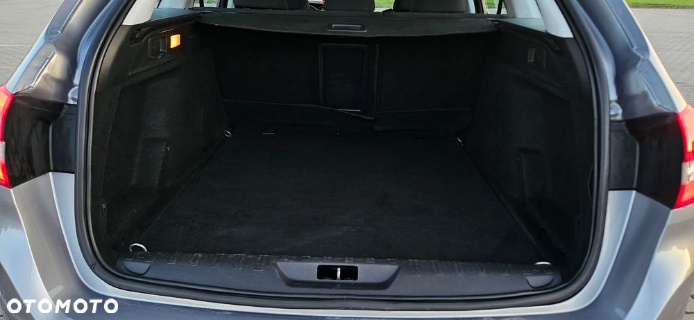 Peugeot 308 1.5 BlueHDi Allure S&S - 15