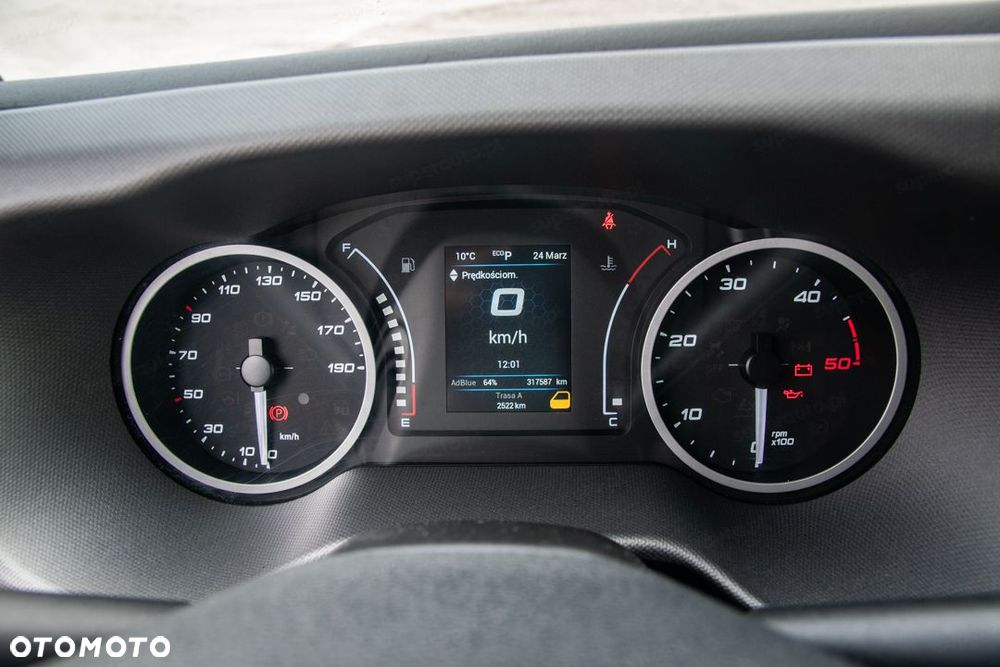 Iveco Daily 35S18 Autolaweta Hi-Matic 3.0 180KM - 29