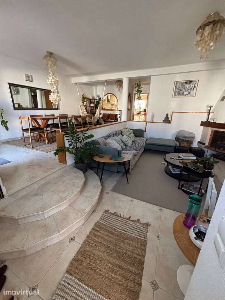 Moradia T3 em Vila Nogueira de Azeitão — Venda pelo proprietário - Grande imagem: 3/54