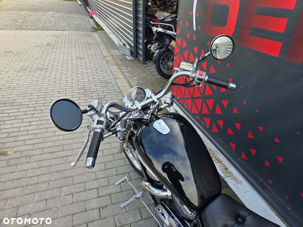 Suzuki Intruder - 15