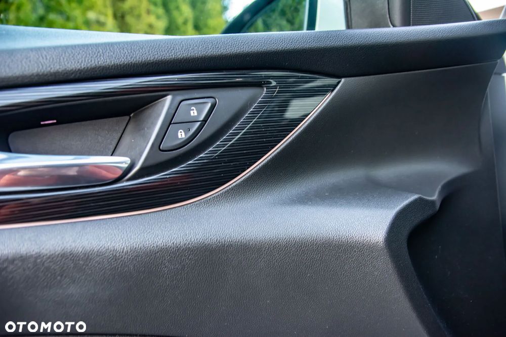 Opel Insignia 2.0 CDTI 4x4 Innovation S&S - 8