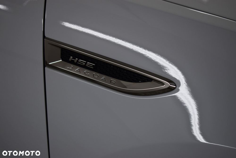 Jaguar E-Pace - 3