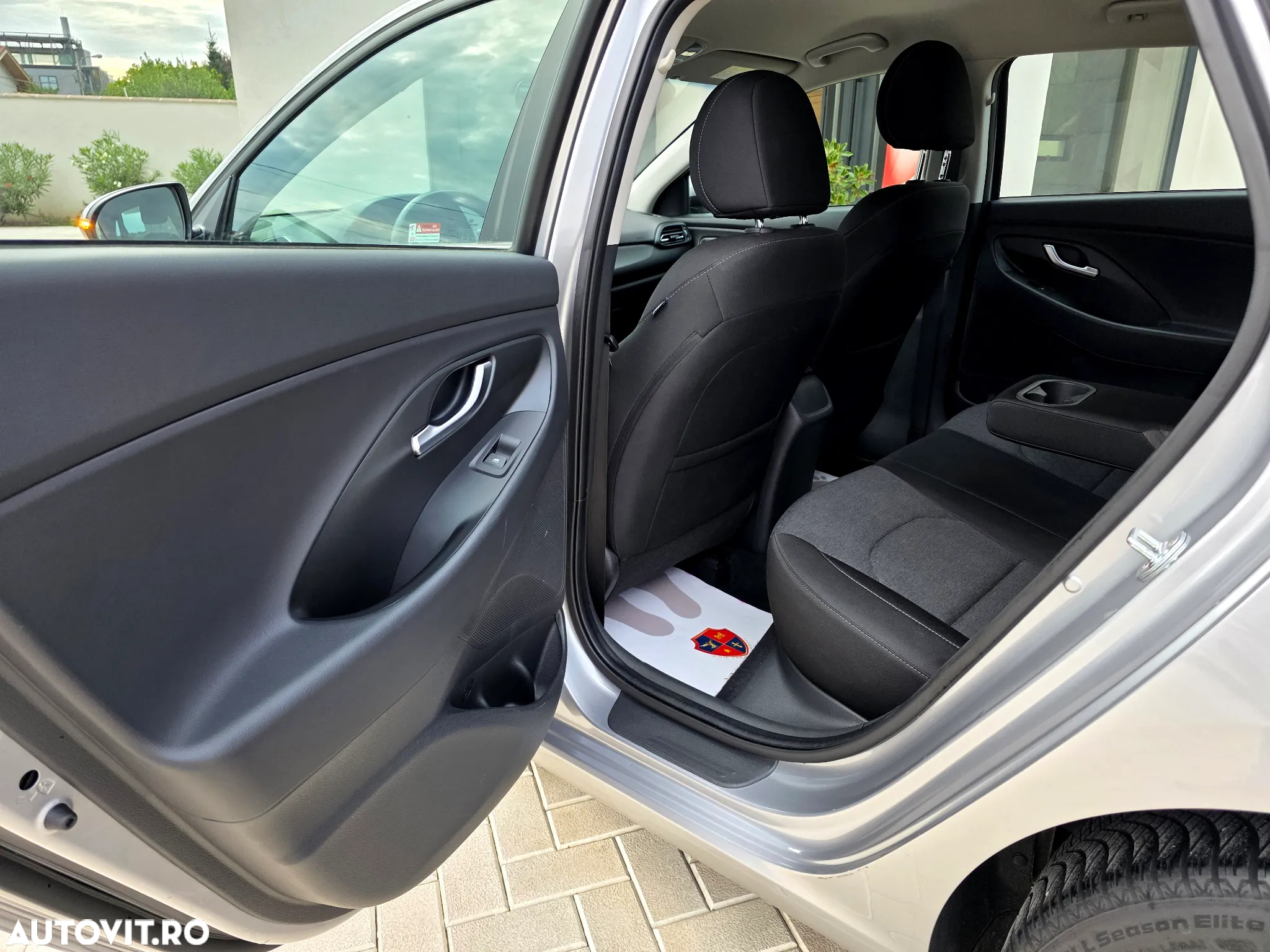 Hyundai i30 1.0 T-GDI 48V-Hybrid DCT Trend - 12