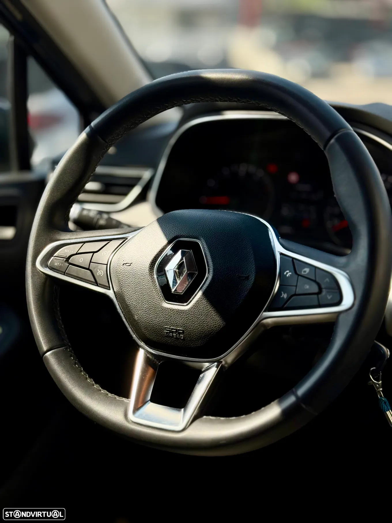 Renault Clio 1.0 TCe Limited Bi-Fuel - 31