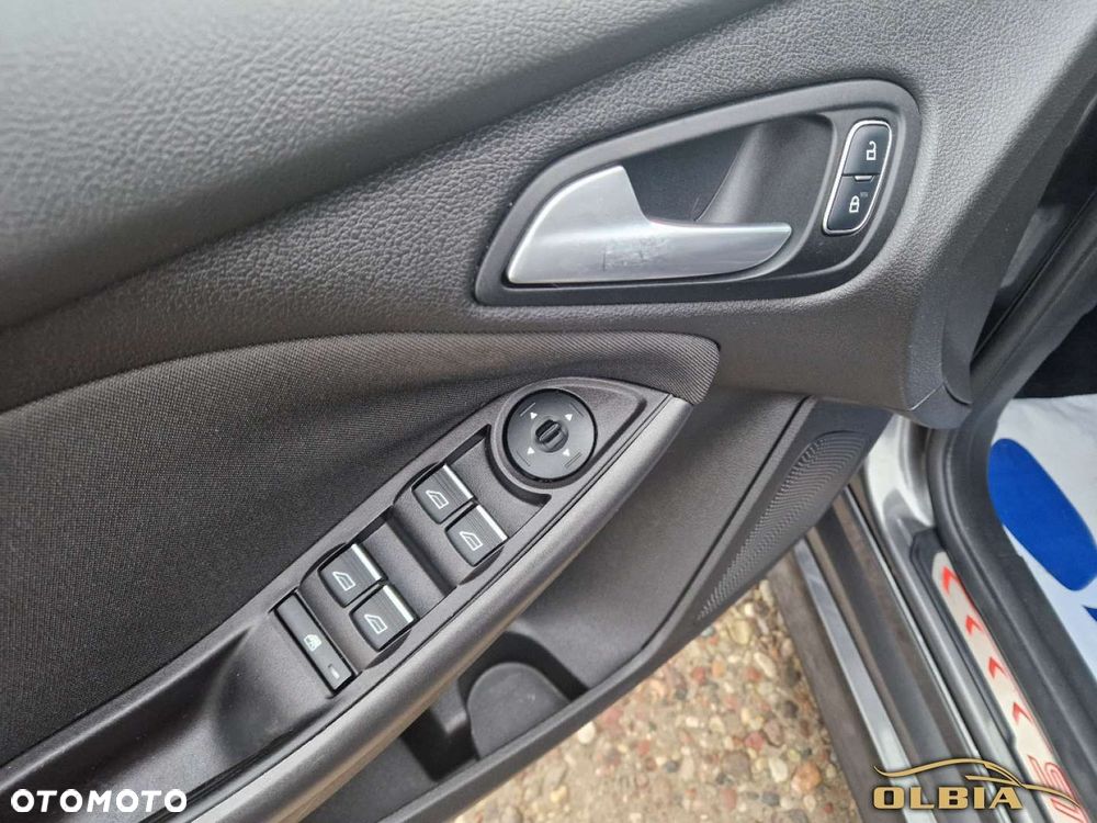 Ford Focus 2.0 EcoBoost ST - 16