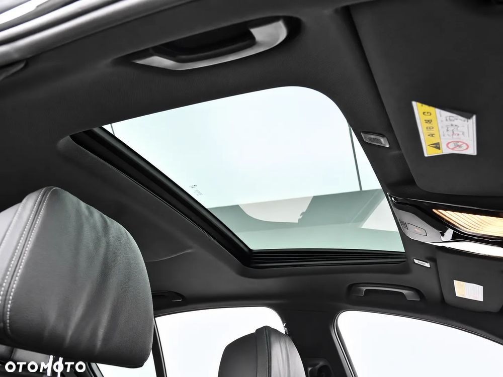 BMW Seria 5 520d M Sport Edition - 14