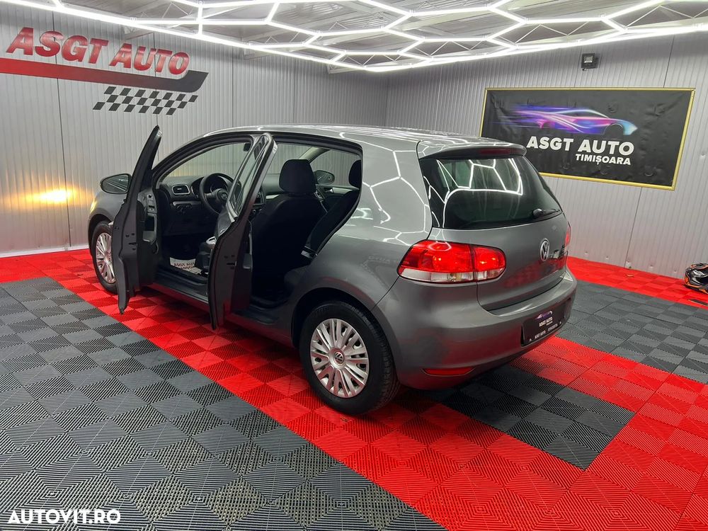 Volkswagen Golf - 16