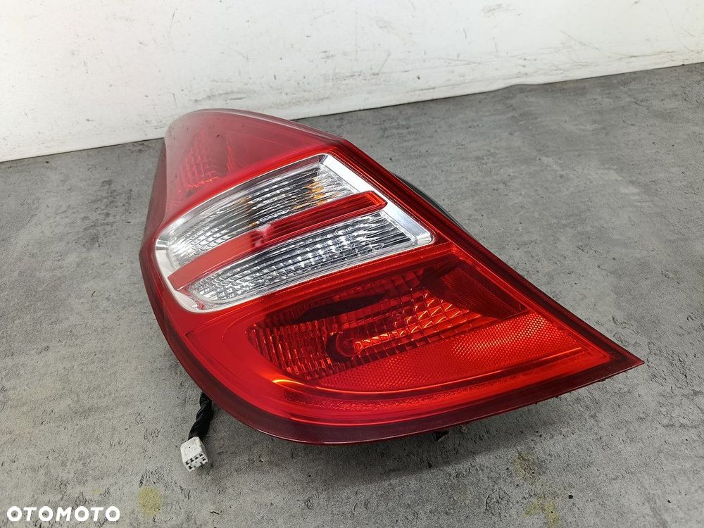 LAMPA TYLNA LEWA HYUNDAI I30 I 92401-2L0 HATCHBACK - 6