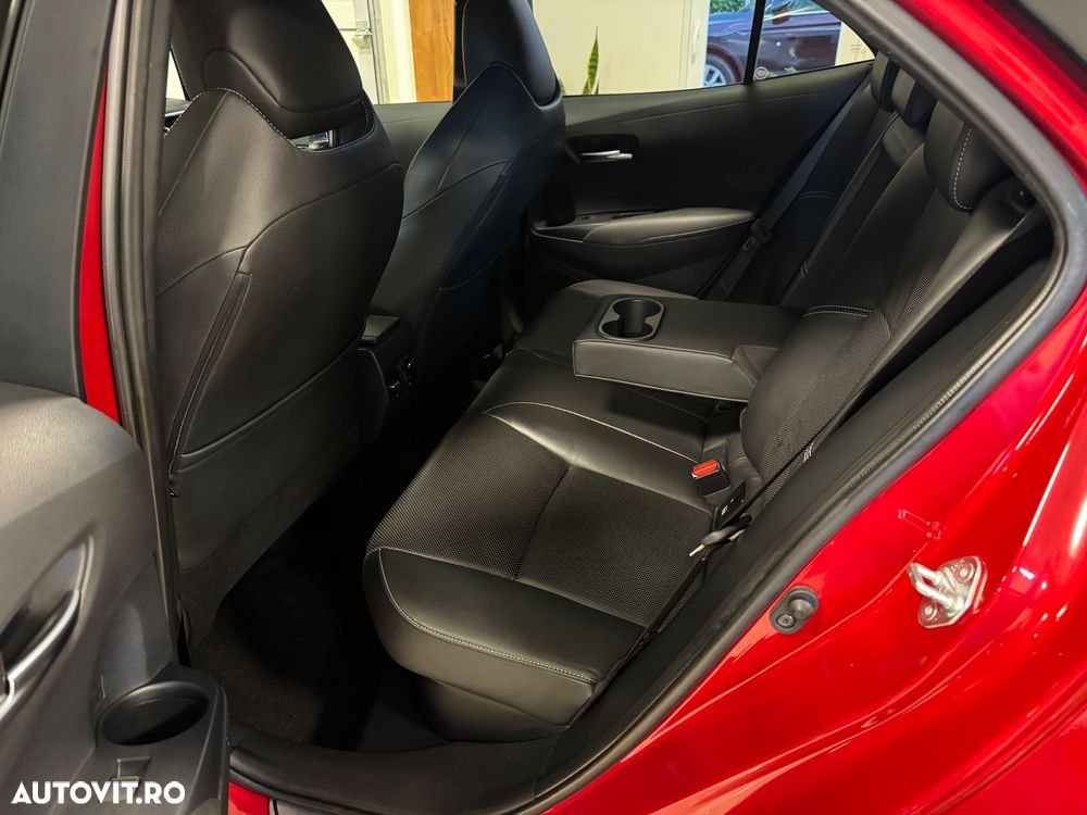 Toyota Corolla 2.0 HSD Exclusive - 20