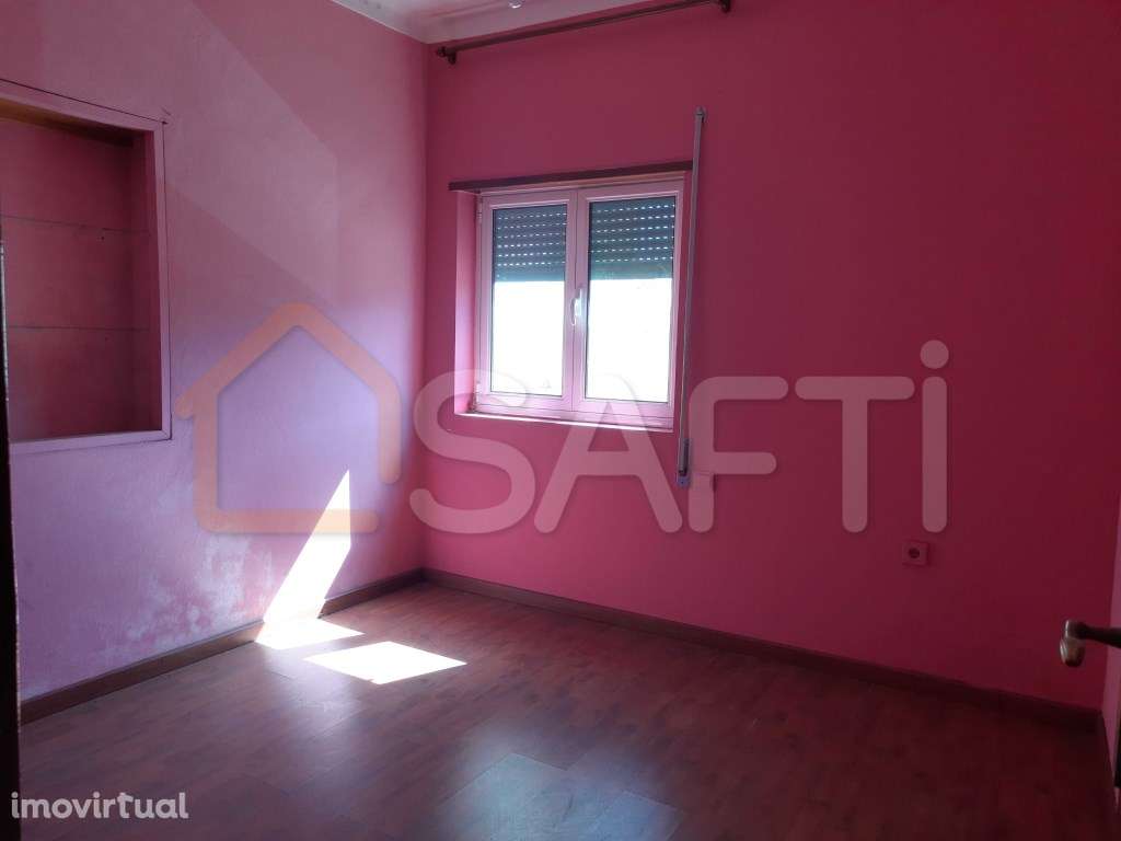 Moradia T3 em excelente localização e excelente investimento - Grande imagem: 4/15