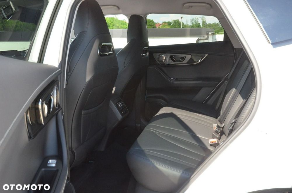 Omoda 5 1.6 T-GDI Comfort DCT - 35