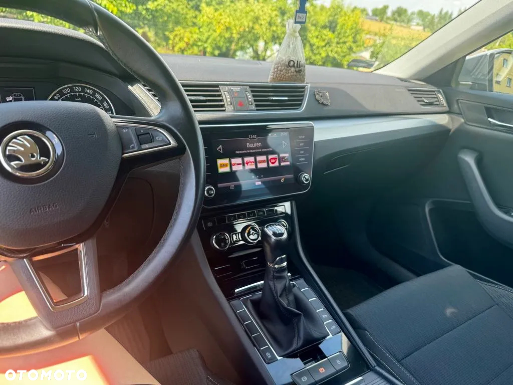 Skoda Superb 2.0 TDI Ambition - 8