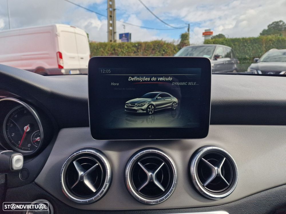 Mercedes-Benz CLA 200 Urban Aut. - 34