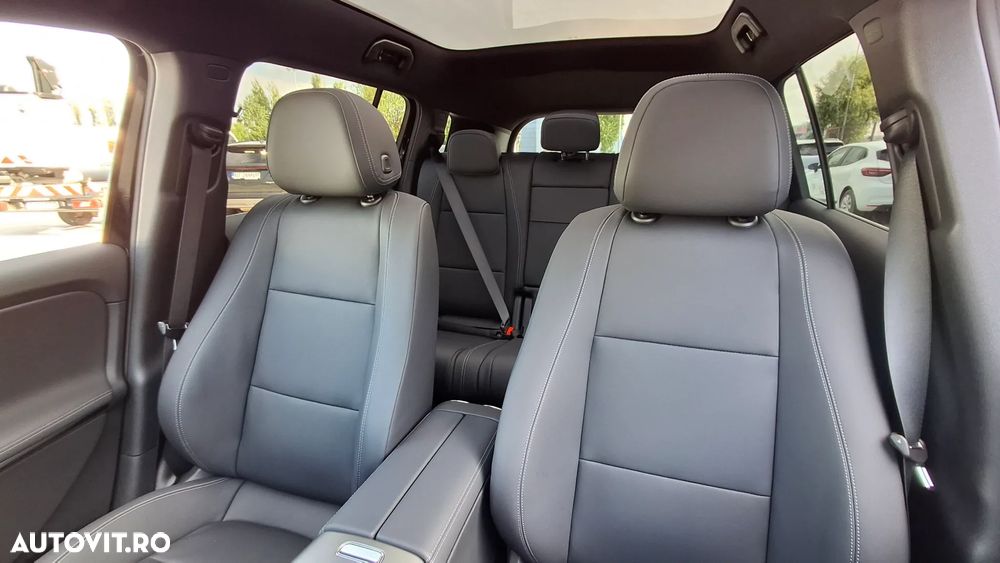 Mercedes-Benz GLB 220 4MATIC - 13