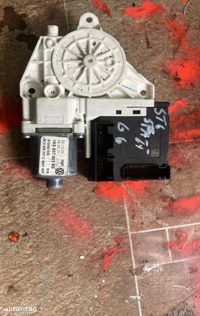 Motoras macara geam spate stanga 1K5837401AS Volkswagen VW Golf 6 [20 - 1