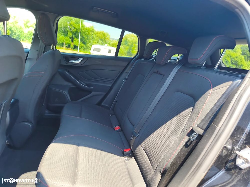 Ford Focus SW 1.5 TDCi EcoBlue ST-Line - 13