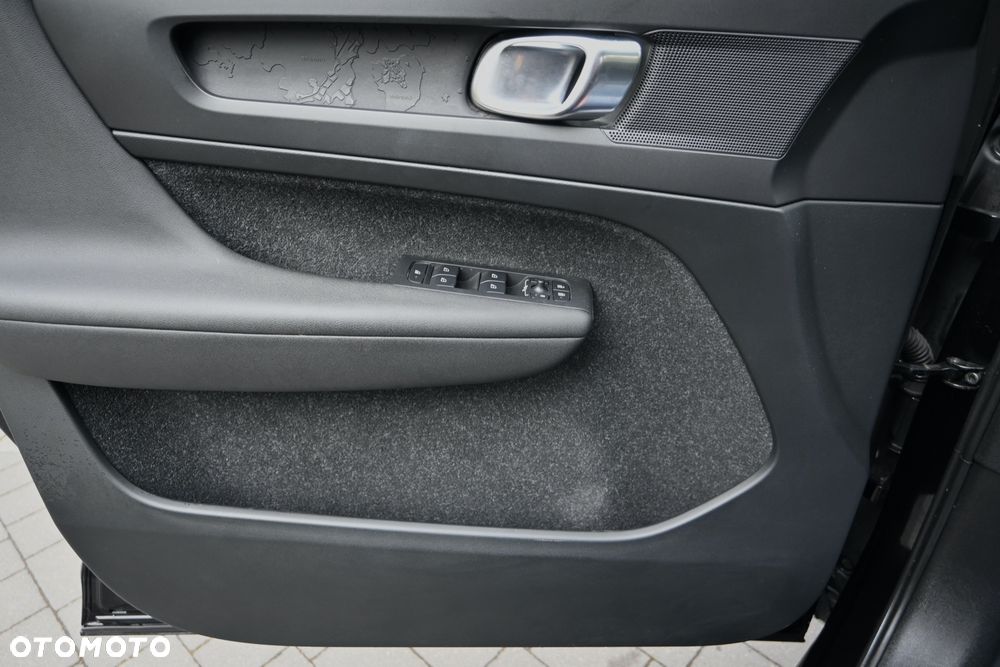 Volvo XC 40 D3 Geartronic Momentum - 26