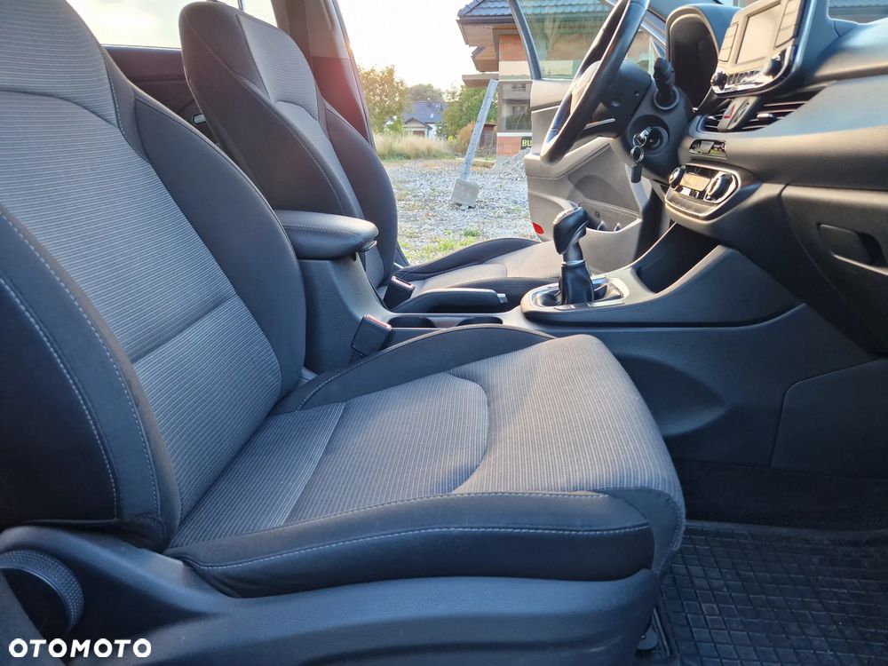 Hyundai i30 1.4 GO Plus - 24
