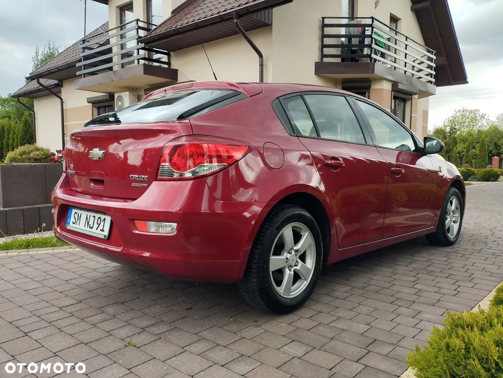 Chevrolet Cruze 1.8 LT - 4