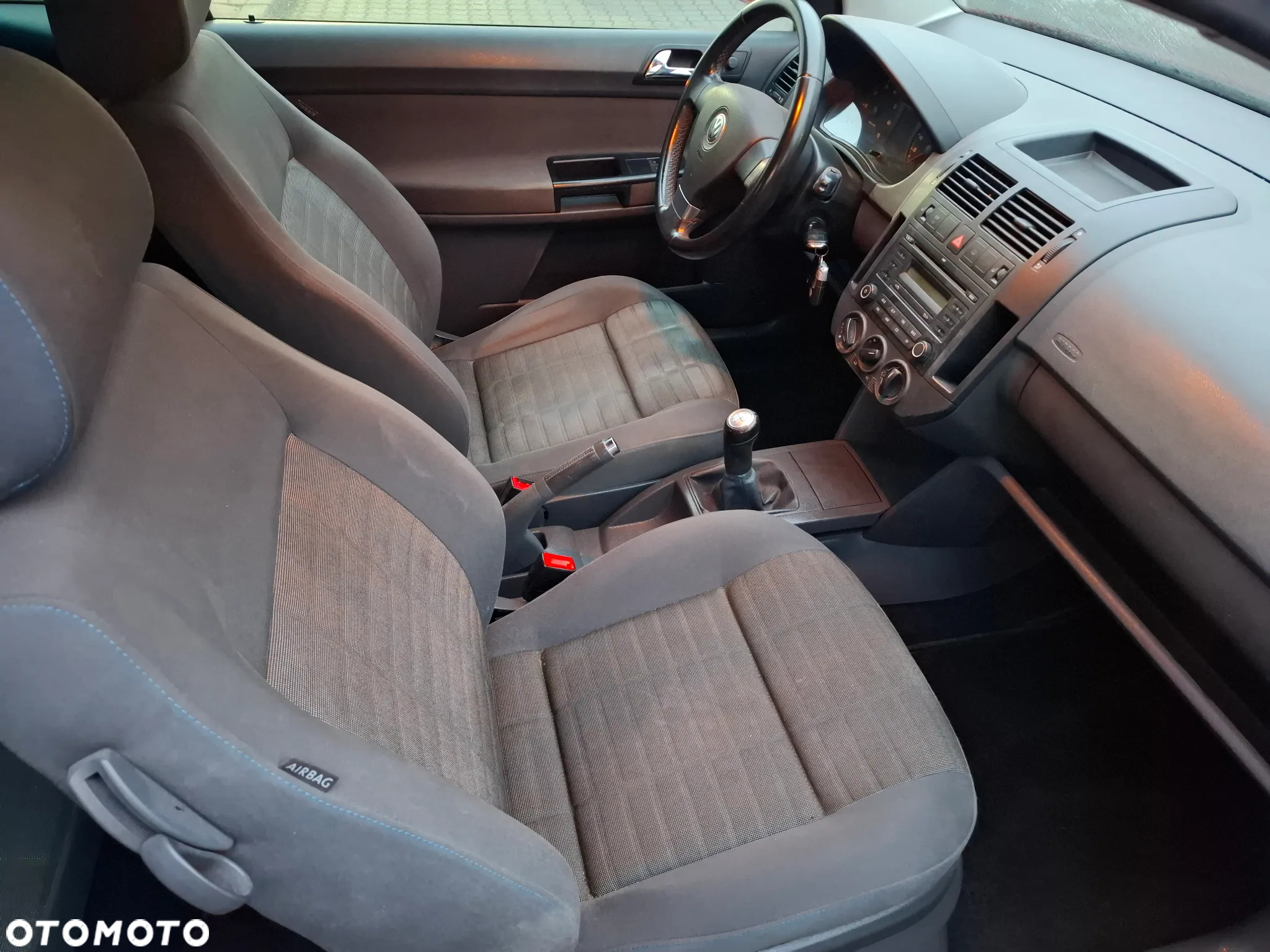 Volkswagen Polo 1.2 Sportline - 35