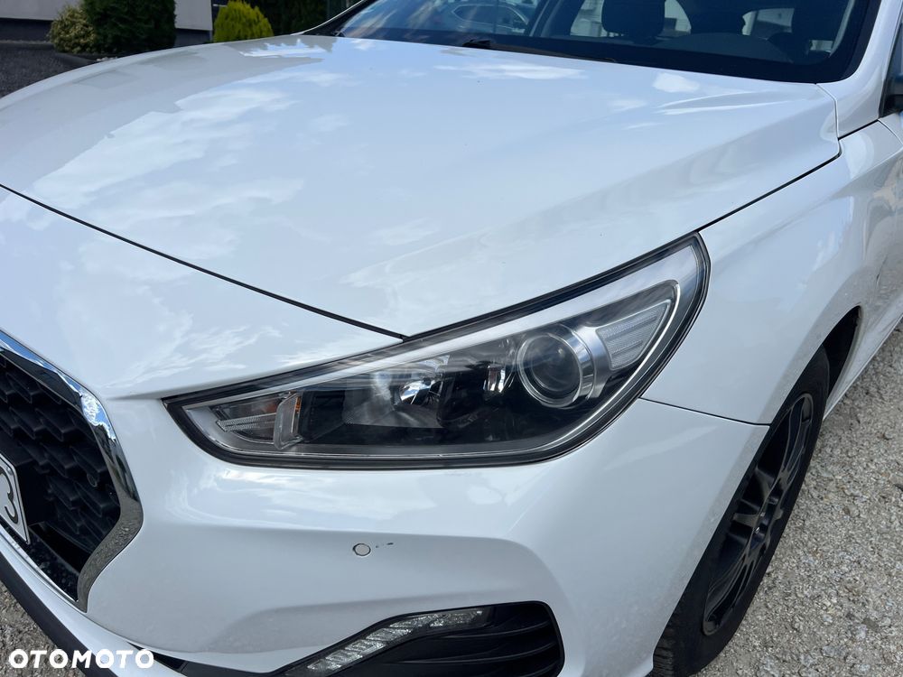 Hyundai i30 1.4 T-GDI Premiere Style - 28