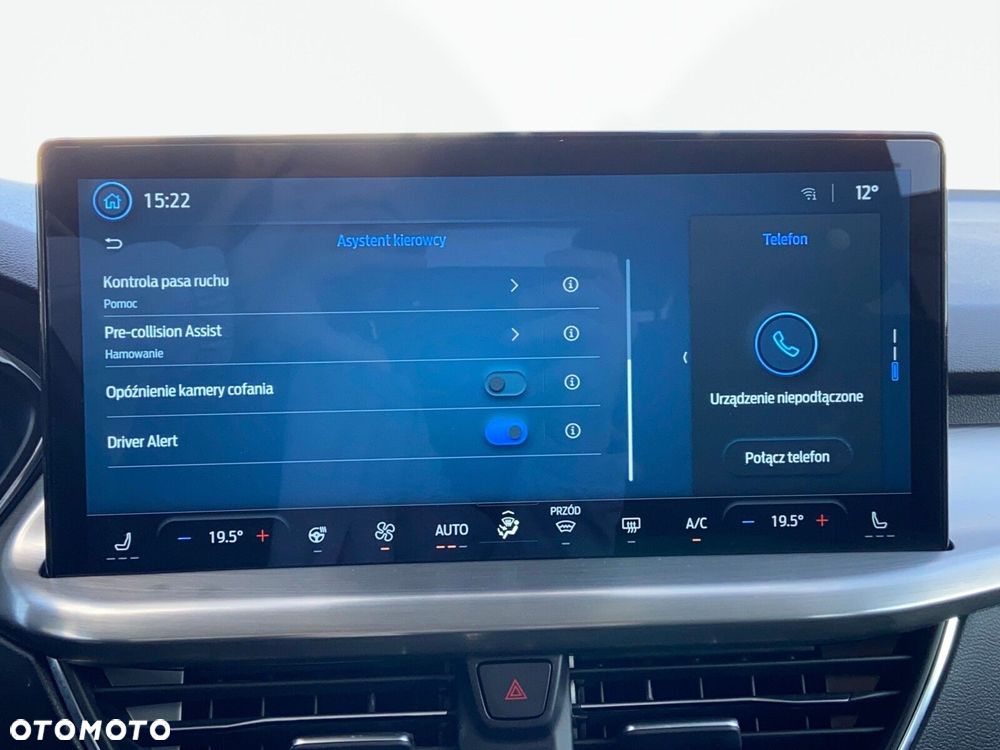 Ford Focus 1.0 EcoBoost Titanium X - 23