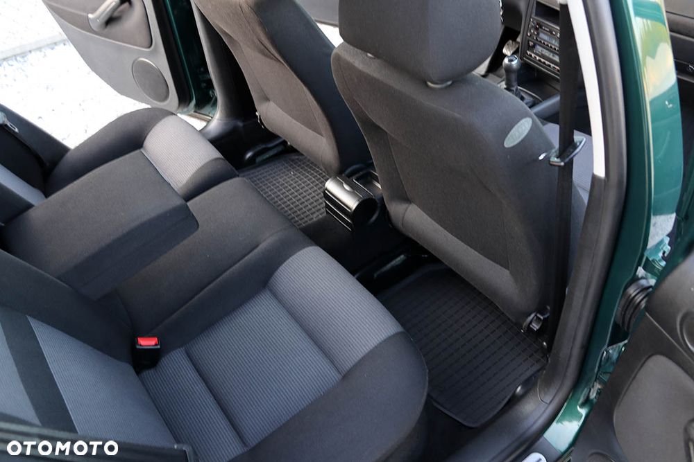 Volkswagen Golf 1.4 Q - 31