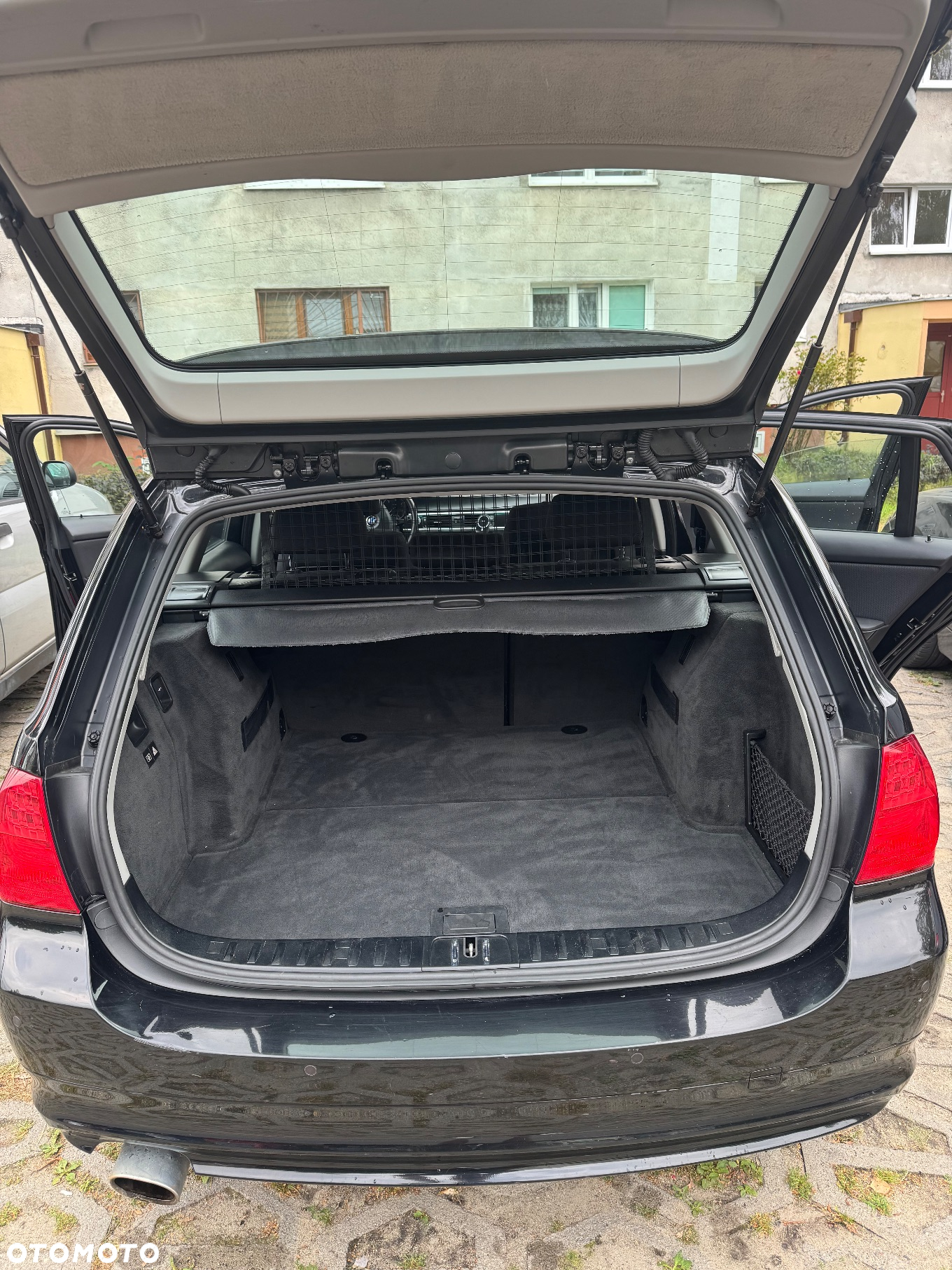BMW Seria 3 318d DPF Touring - 21